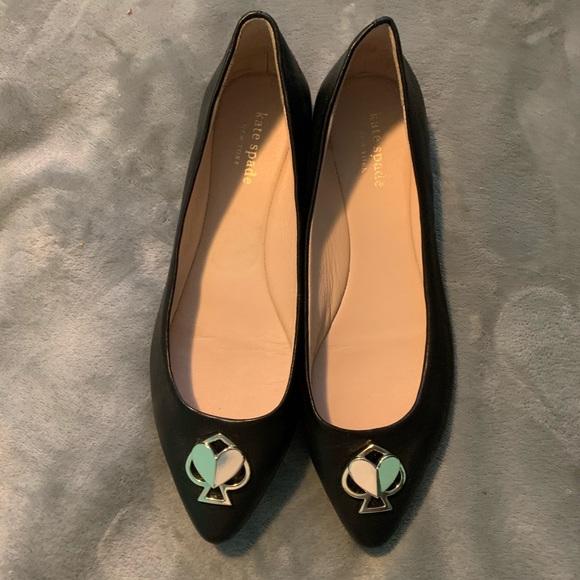 ✨HOST PICK✨ NWOT KATE SPADE LEATHER FLATS - Picture 1 of 3